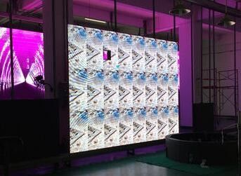 P20 écran en verre visuel transparent extérieur de l'écran 1R1G1B LED pour des clubs, décoration